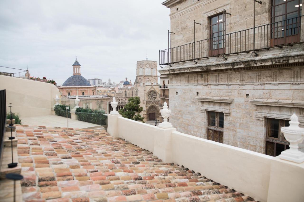 Myr Palacio Vallier Valence Extérieur photo The roof of the palace