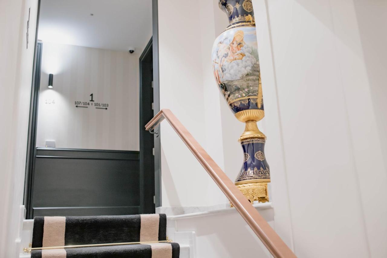 Myr Palacio Vallier Valence Extérieur photo Staircase