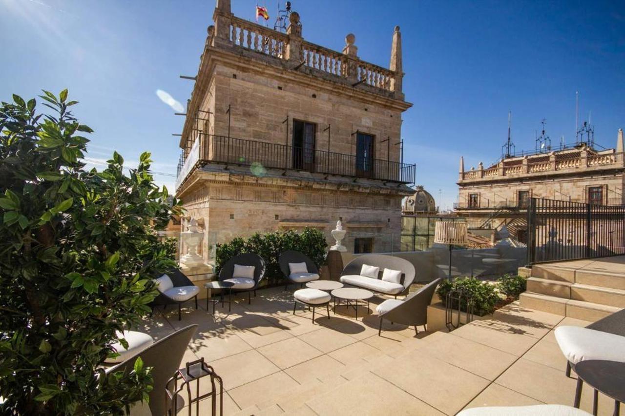 Myr Palacio Vallier Valence Extérieur photo Rooftop terrace