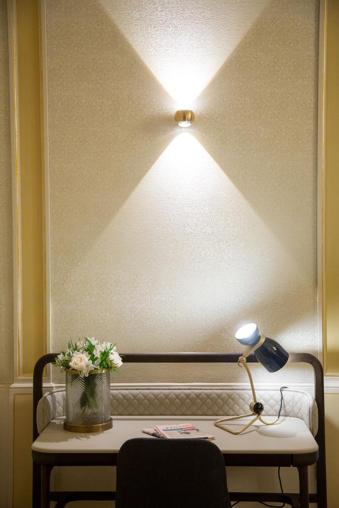 Myr Palacio Vallier Valence Chambre photo A spotlight