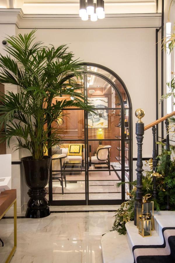 Myr Palacio Vallier Valence Extérieur photo Interior of the hotel